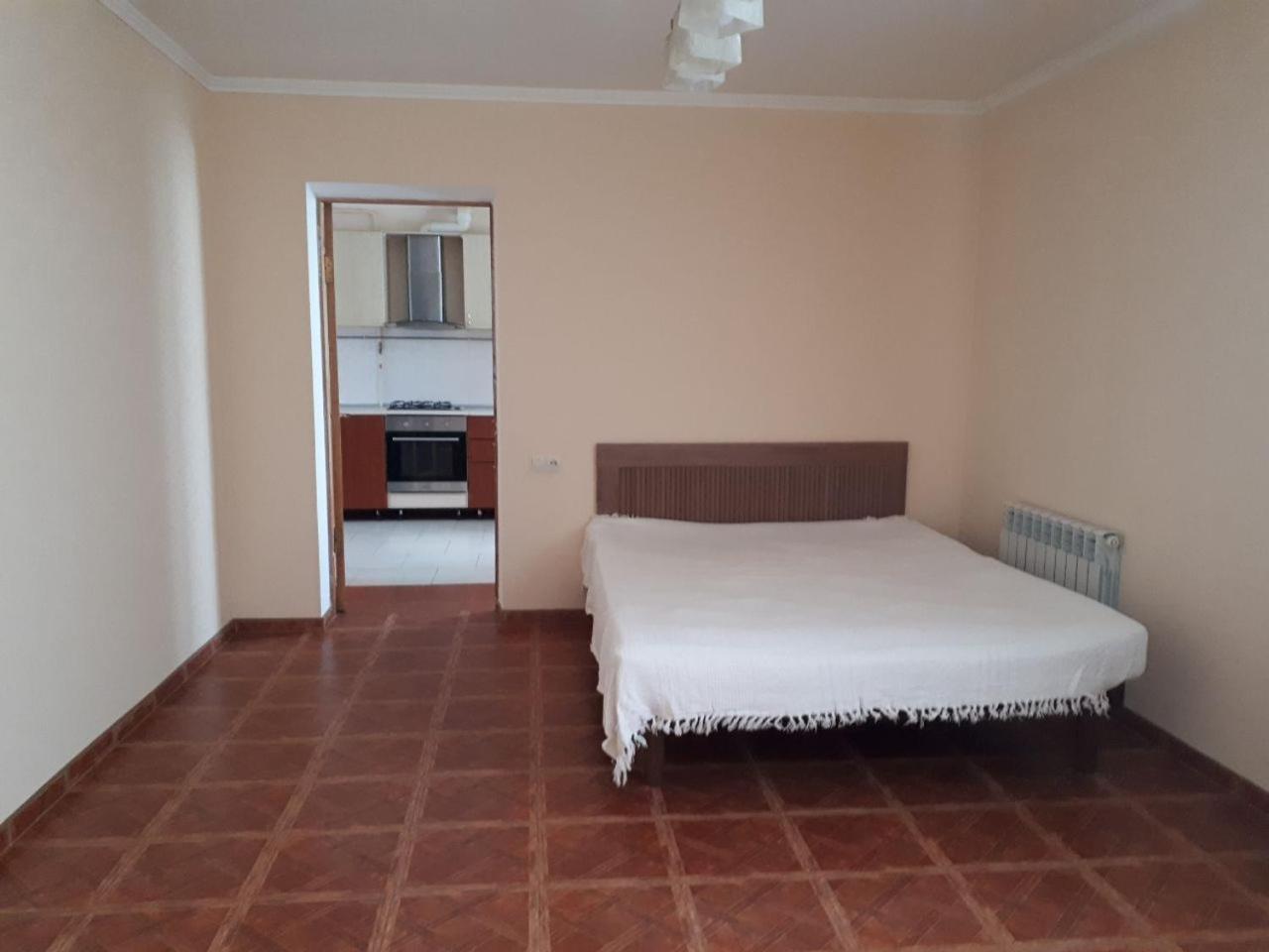 100 кв.м на шота руставелі Apartment Odessa